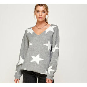 Women's Peach Love Sweater, Gray & White Star Print, Size M
